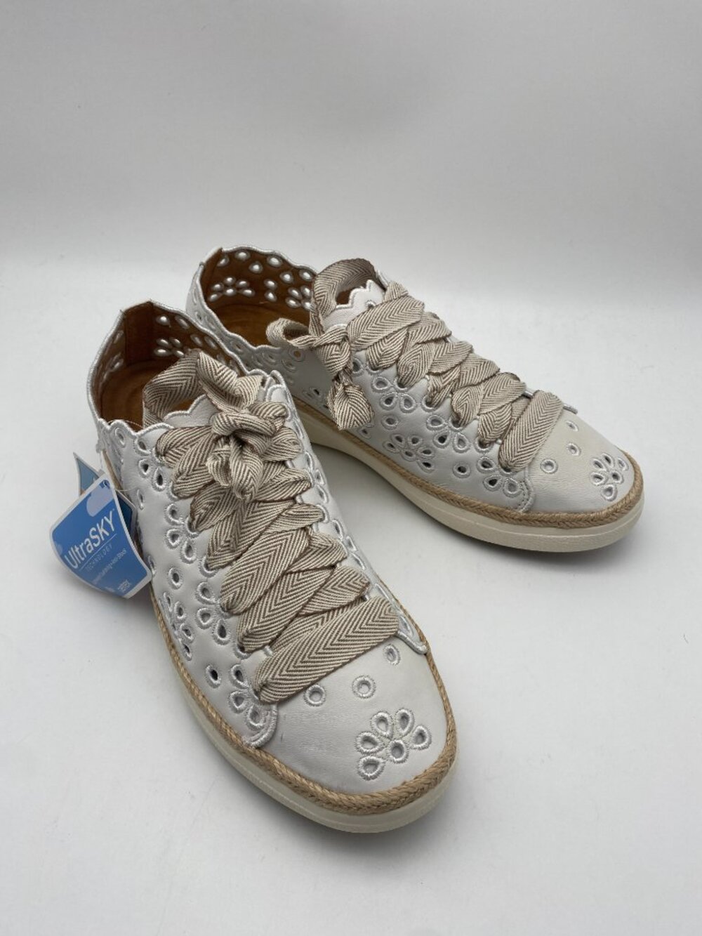 aetrex "Brand New" Women's Sneakers #CA711 W40/ W41 - Picture 3 of 7